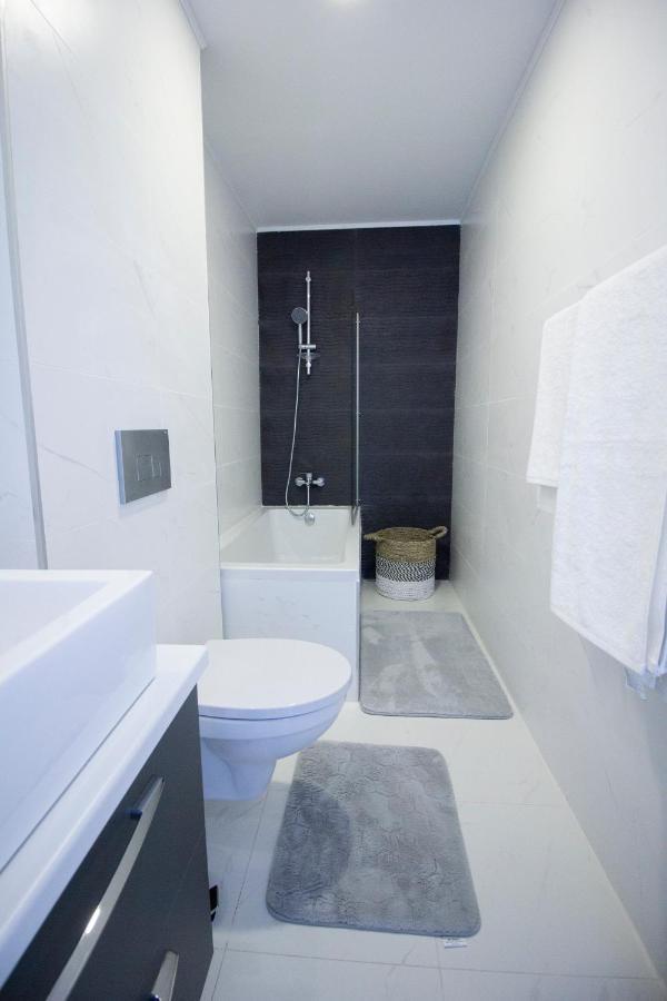 3 Rooms A502 Stayinn By Cosmopolis Bucareste Exterior foto